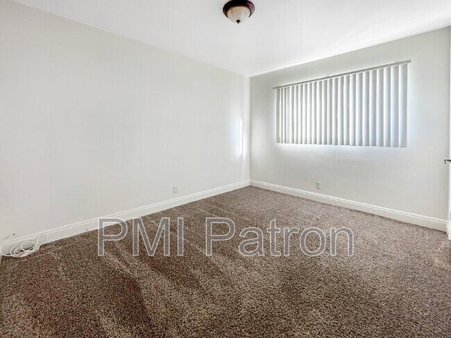 Building Photo - 6726 Yosemite Dr