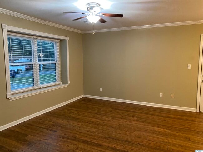 Building Photo - 125 Liza Ln