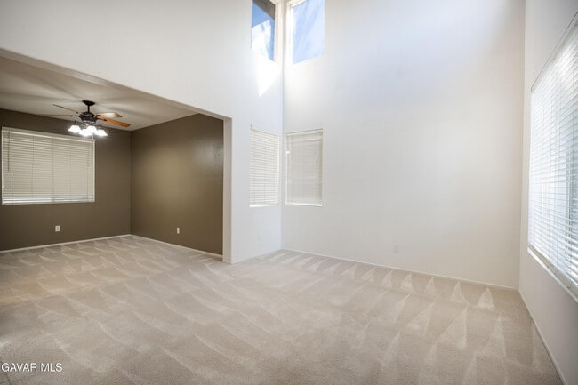 Building Photo - 40270 Vista Pelona Dr