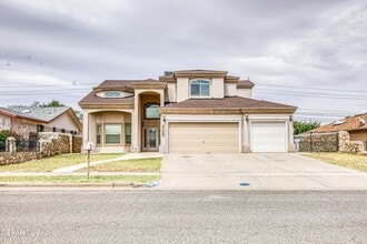 Building Photo - 4733 R L Shoemaker Dr