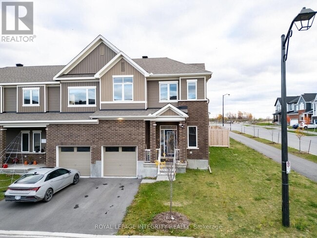 Building Photo - 400 Epoch St