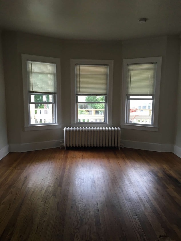 Foto principal - 14 Harris Ave