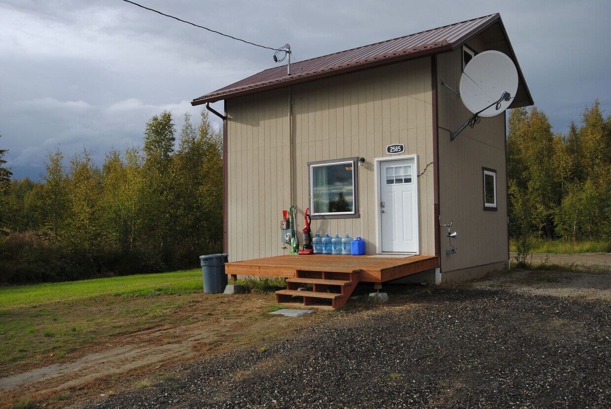 Foto principal - 1 Bed / 1 Bath off Roland Rd.
