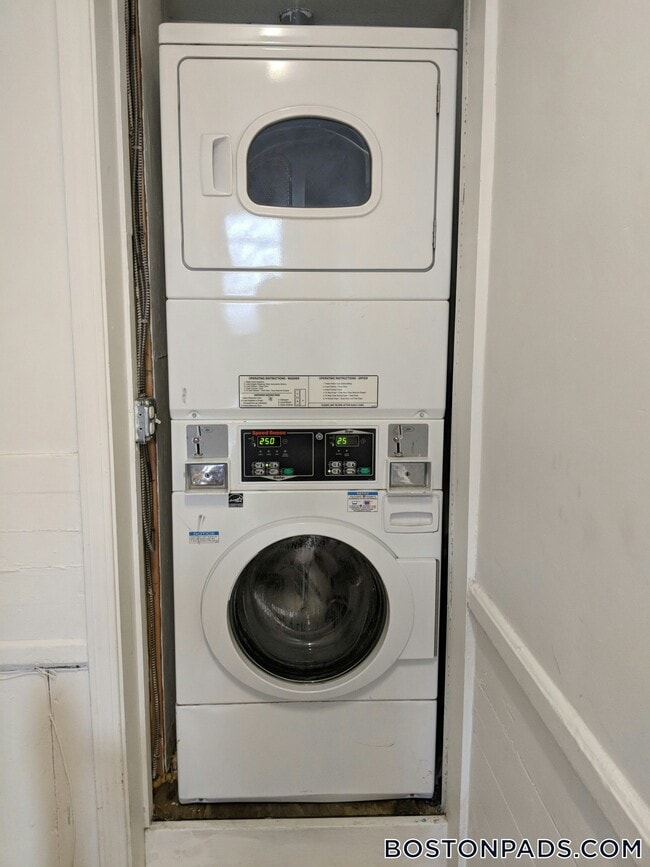 Foto del edificio - 148 Fifth St.