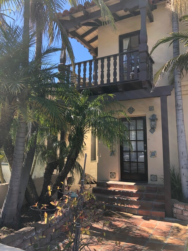 Building Photo - 253 Covina Ave