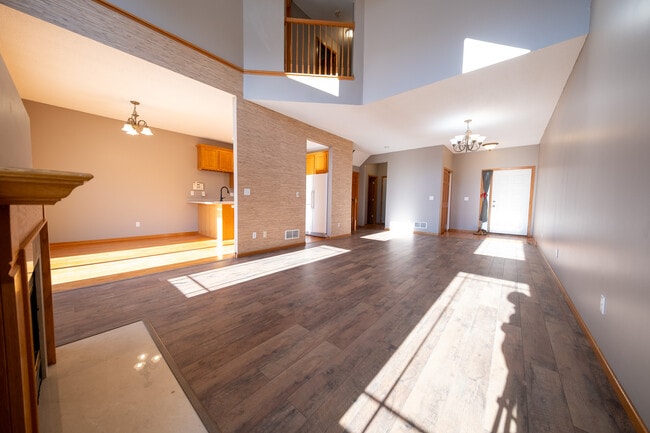 Building Photo - 15819 Porchlight Ln