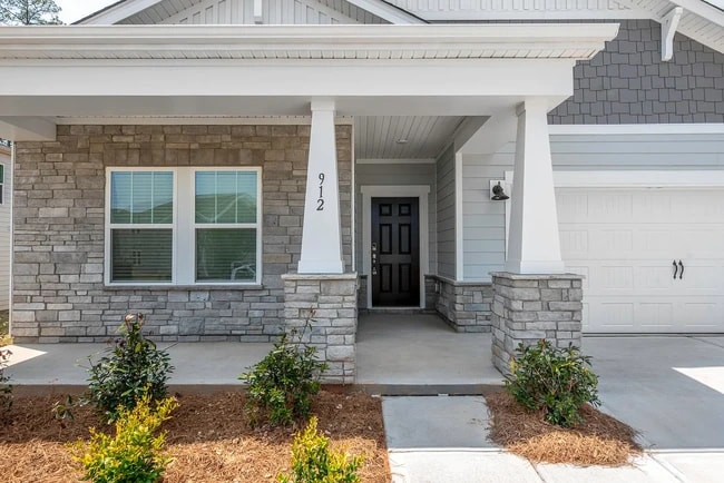 Front Covered Porch - 912 Rachel Anne Dr