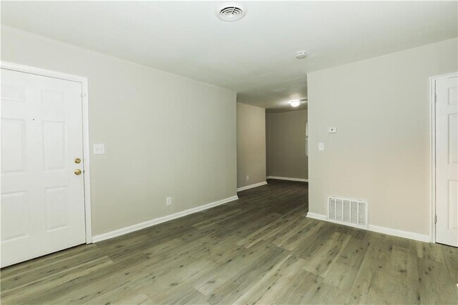 Foto del edificio - 2825 Belvedere Ln