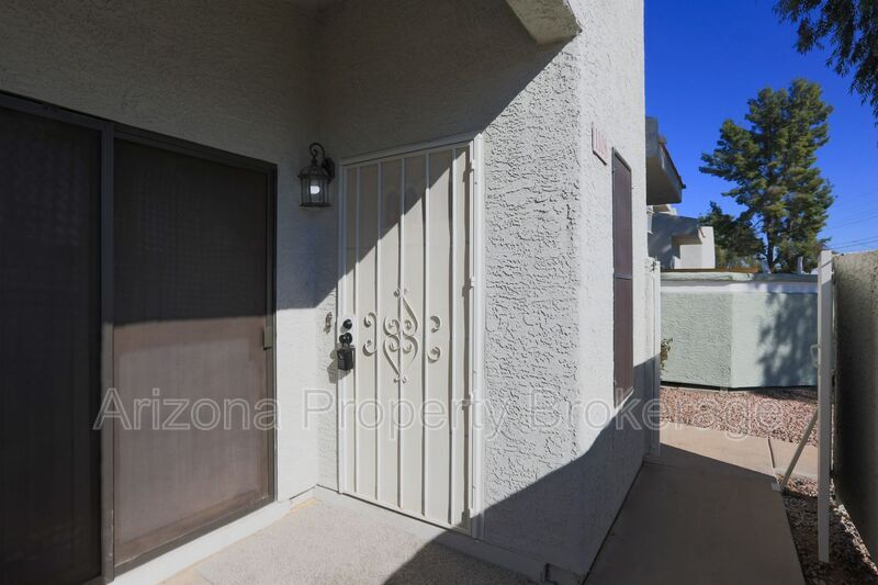 850 S River Dr Unit 1108, Tempe, AZ 85281 Condo for Rent in Tempe, AZ