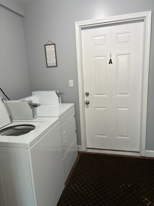 Building Photo - 225 W Madison St