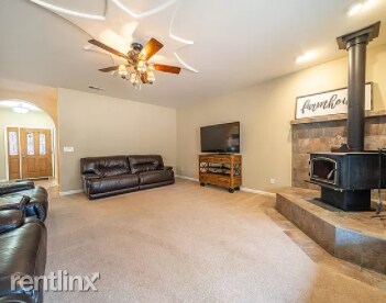 Building Photo - 3 br, 2 bath House - 10939 Oak Run Rd