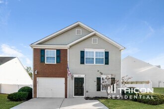 Building Photo - 264 Silver Ridge Dr