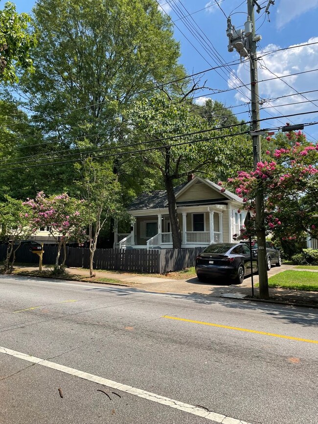 Foto del edificio - AMAZING 3br/2ba NEW RENOVATION IN ATLANTA!...