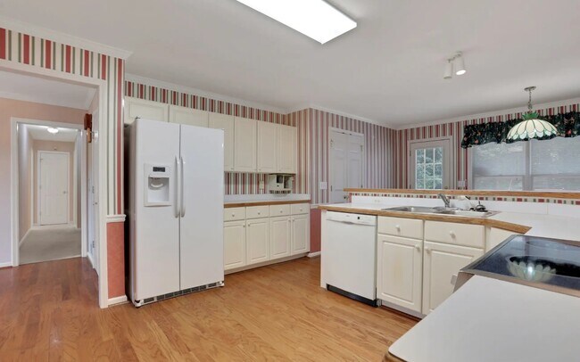 Foto del edificio - 2130 Wynfield Point Dr