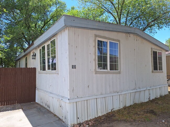 Foto del edificio - 512 Windsor Ln