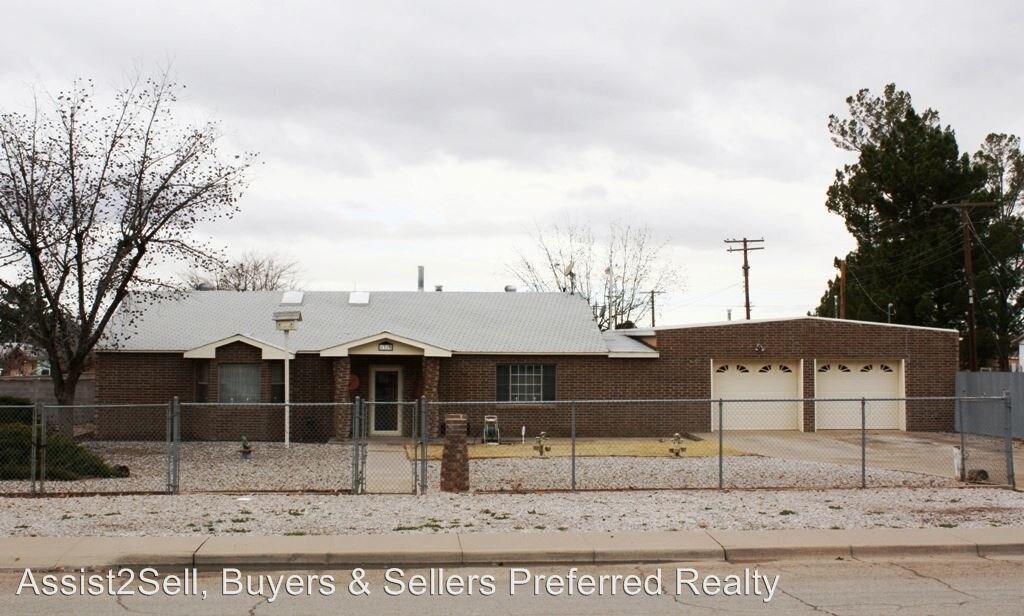 Primary Photo - 1313 Dewey Ln