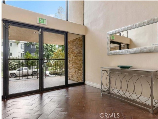 Foto del edificio - 15344 Weddington St