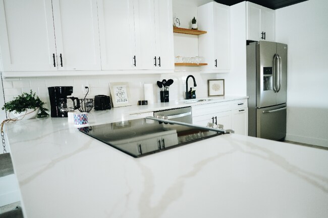 Foto del edificio - 16590 Partridge Place Rd