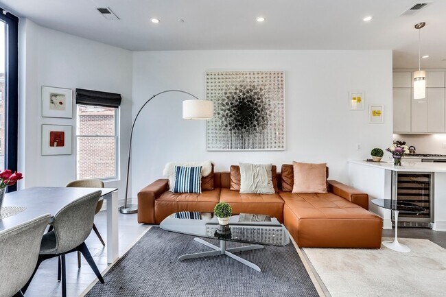 Building Photo - The Dreamiest Dupont Abode!