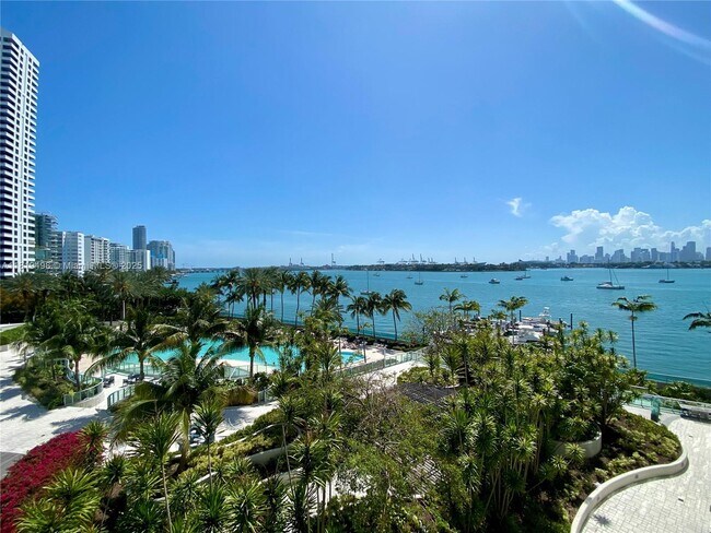 Foto del edificio - 1500 Bay Rd