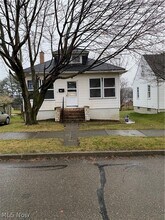 Building Photo - 38 John St