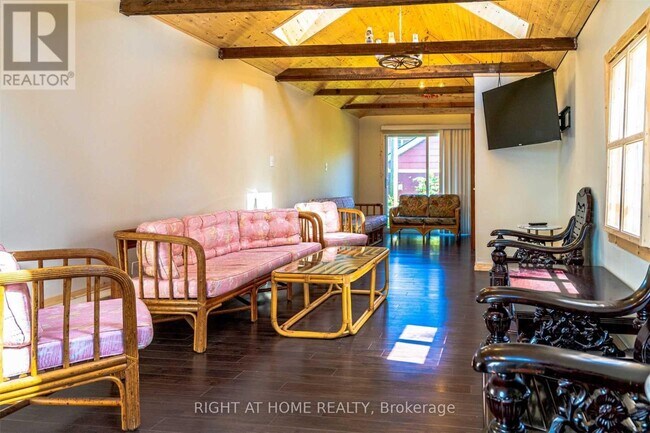 Photo du bâtiment - 4717 Epworth Cir