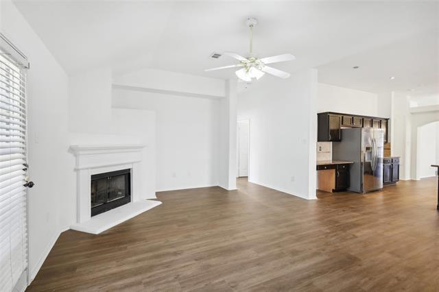 Building Photo - 728 Cardinal Dr