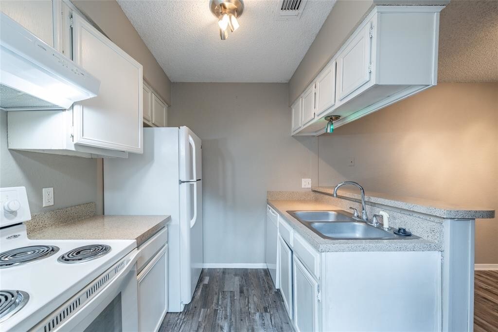 Foto principal - 4039 Evergreen St