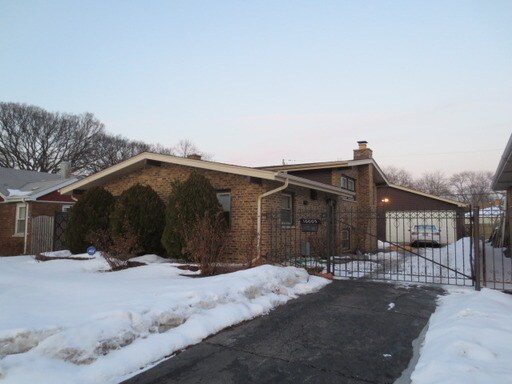 Primary Photo - 10005 S Kostner Ave