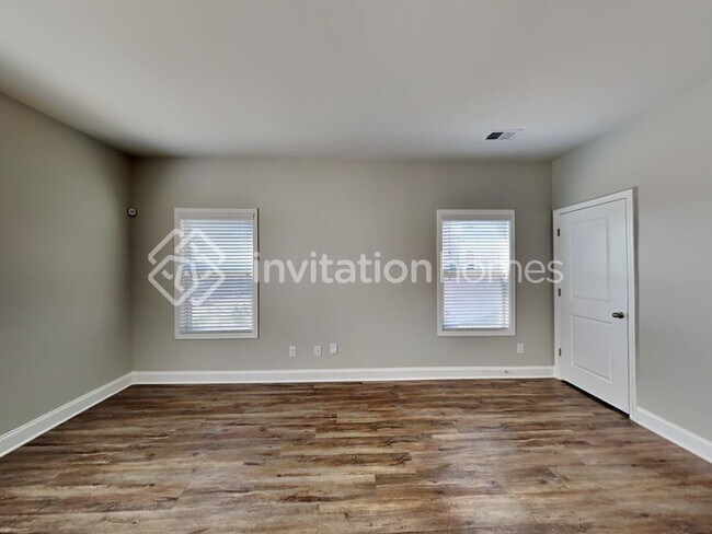 Building Photo - 225 Sage Dr