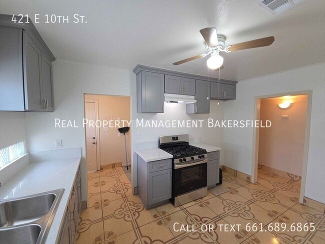 Foto del edificio - 421 E 10th St