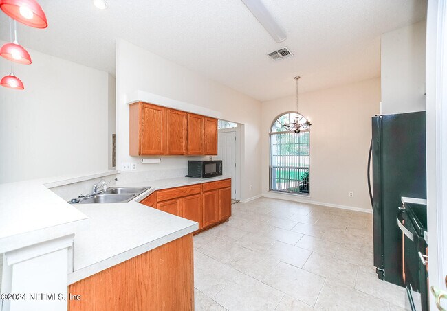 Foto del edificio - 1534 Roseberry Ct