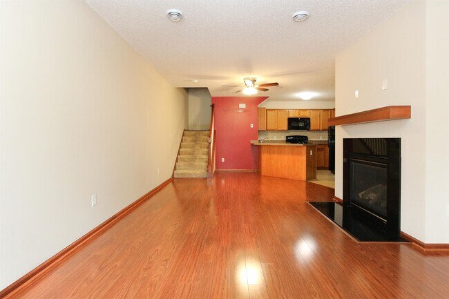 Building Photo - 16314 Elm Creek Ln
