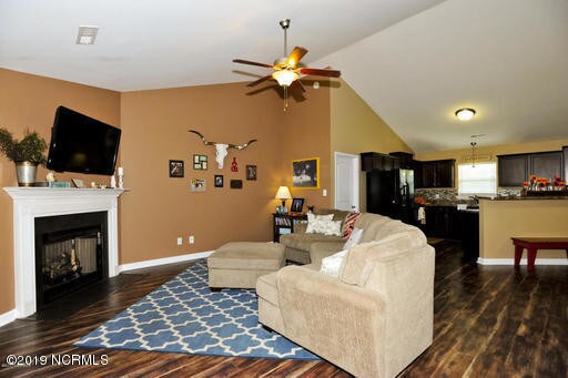 Foto del edificio - 212 Lockwood Ct