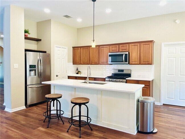 Foto del edificio - 108 Newport Landing Pl