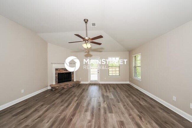 Foto del edificio - 3 Bedroom Pet-Friendly Home in Odenville, ...