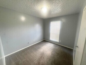 Building Photo - 4806 Ripple Creek Dr