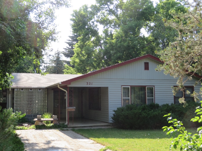 Primary Photo - 321 Scott Ave