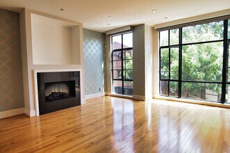 Building Photo - 72 Langton St