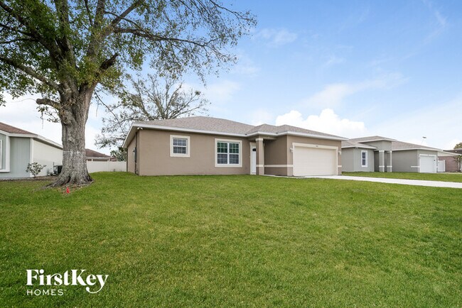Building Photo - 743 Caribou Dr