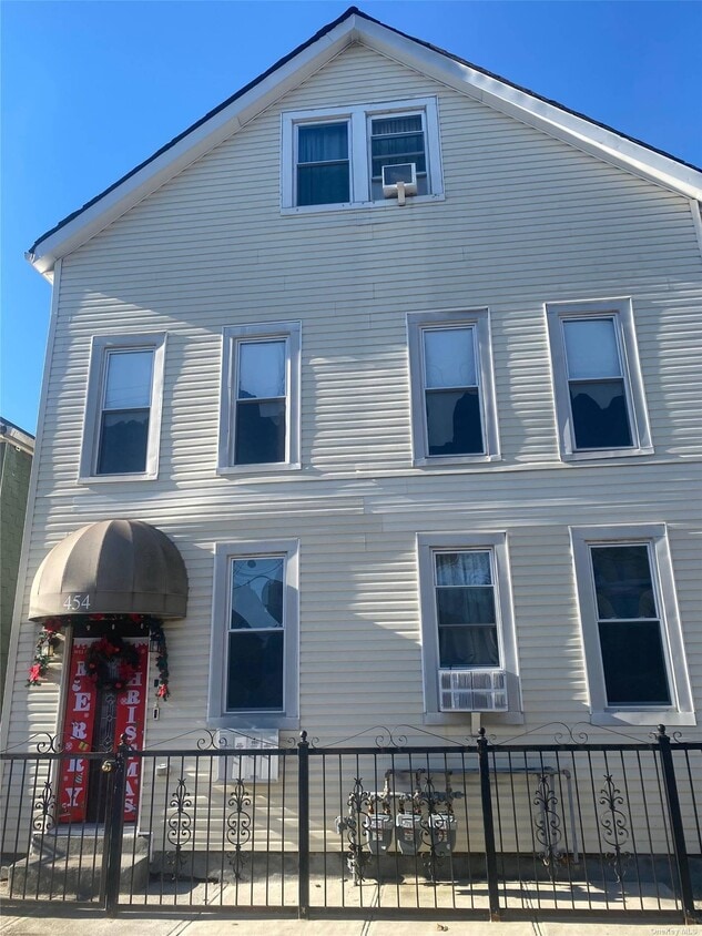 454 S 7th Ave Unit 2F, Mount Vernon, NY 10550 Room for Rent in Mount
