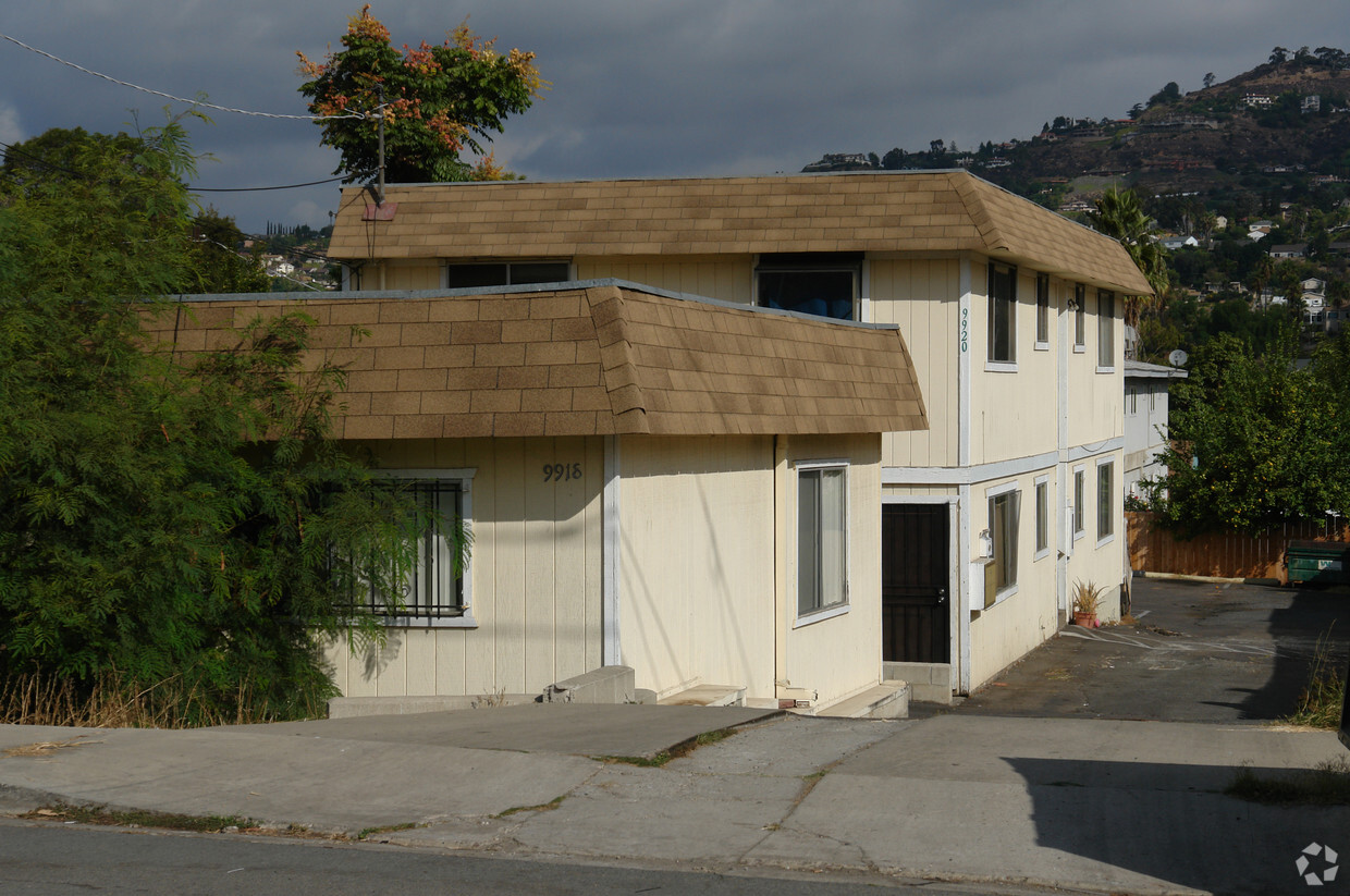 Building Photo - 9918-9920 Buena Vista Dr