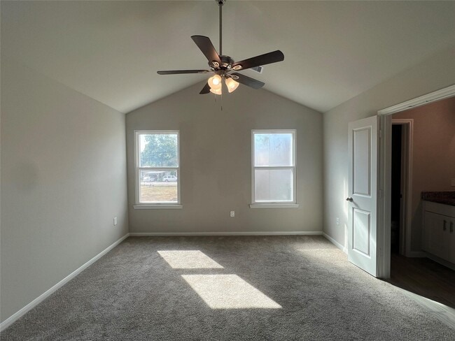 Building Photo - 9006 Intervale St