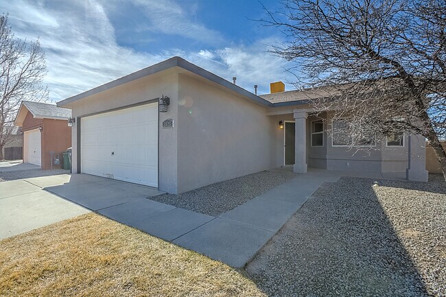 Building Photo - 3025 Chama Meadows Dr NE
