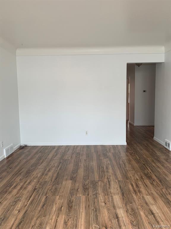 Foto del edificio - 8262 State Park