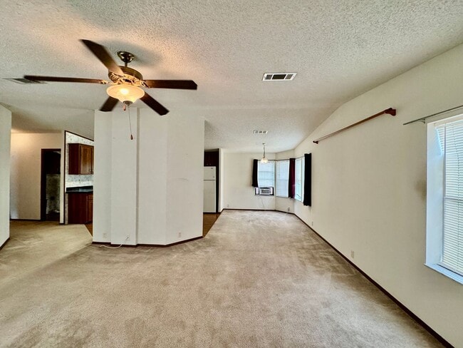 Building Photo - Spacious 2 bed/ 2 bath rental in Sebastian!