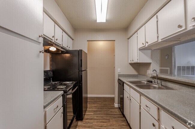 1HAB, 1BA - 750 ft² - Cocina - Madison Square