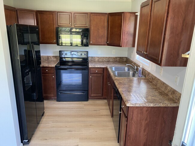 Photo - 425 W Holt St House