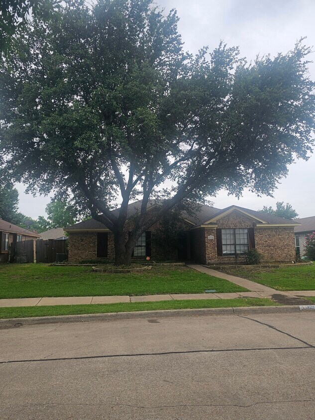 Foto principal - 2310 Cortland Cir