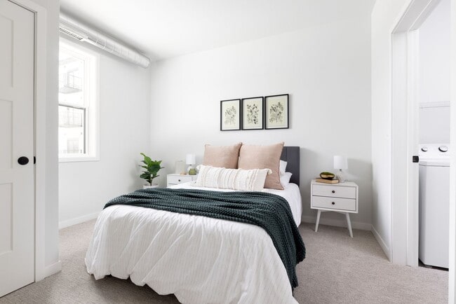 Interior Photo - Origin